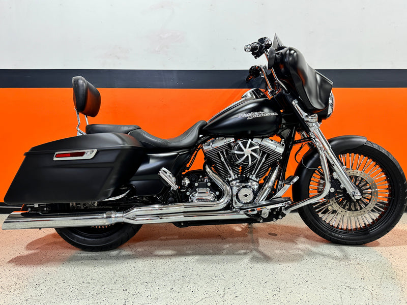 SOLD 2013 Harley-Davidson Touring FLHX-103 Street Glide 21