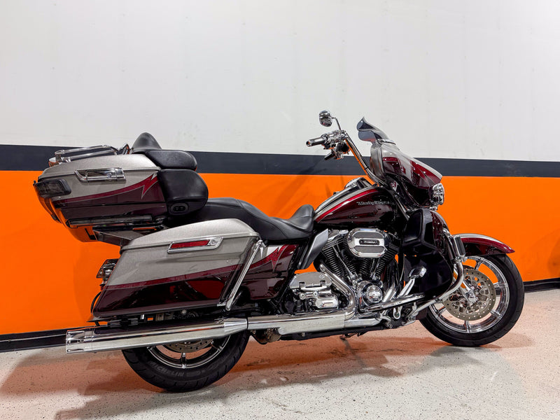 2015 Harley-Davidson CVO Screamin' Eagle Ultra Classic Limited