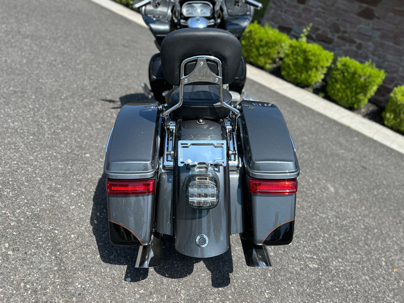Harley-Davidson Motorcycle 2016 Harley-Davidson Screamin' Eagle CVO Road Glide Ultra FLTRUSE 110" One-Owner w/ 12K Miles! $17,995