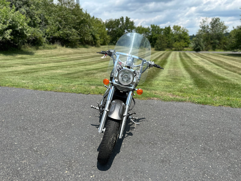 2011 Honda Shadow Sabre VT1100C2 Metric V-Twin Cruiser Clean Carfax! - $2,995