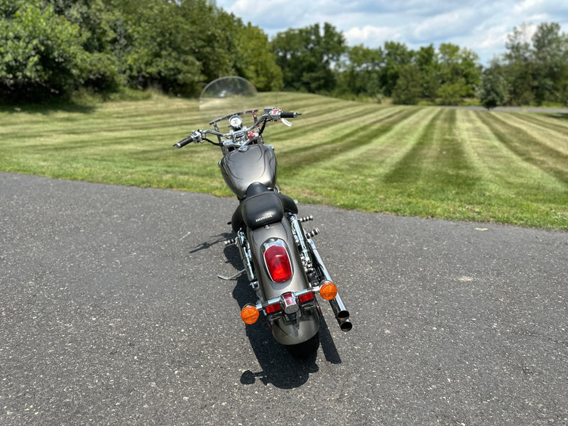 2011 Honda Shadow Sabre VT1100C2 Metric V-Twin Cruiser Clean Carfax! - $2,995