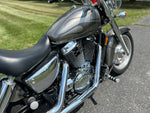 2011 Honda Shadow Sabre VT1100C2 Metric V-Twin Cruiser Clean Carfax! - $2,995