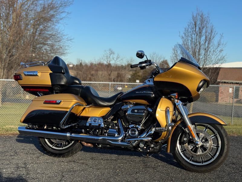 2017 Harley-Davidson Touring Road Glide Ultra FLTRU 107 Milwaukee 8 w/ only 16k Miles & Extras! - $14,995