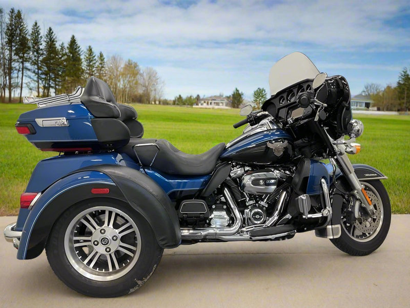 2018 Harley-Davidson Tri Glide Ultra FLHTCUTG Trike 115th Anniversary One Owner w/ Low Miles $27,995 (Sneak Peek Deal)