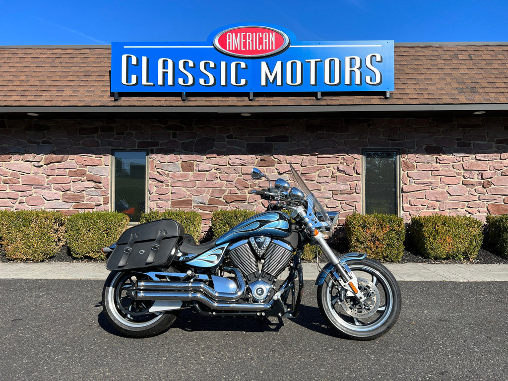American Classic Motors 2010 Victory Hammer 100ci Engine 6-Speed Only 11k Miles w/ Extras! - $3,995