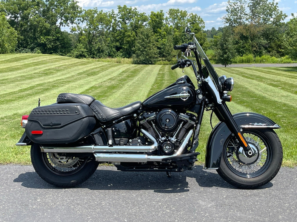 American Classic Motors 2018 Harley-Davidson FLHC Softail Heritage Classic 107" M8 6-Speed w/ Extras! $15,995