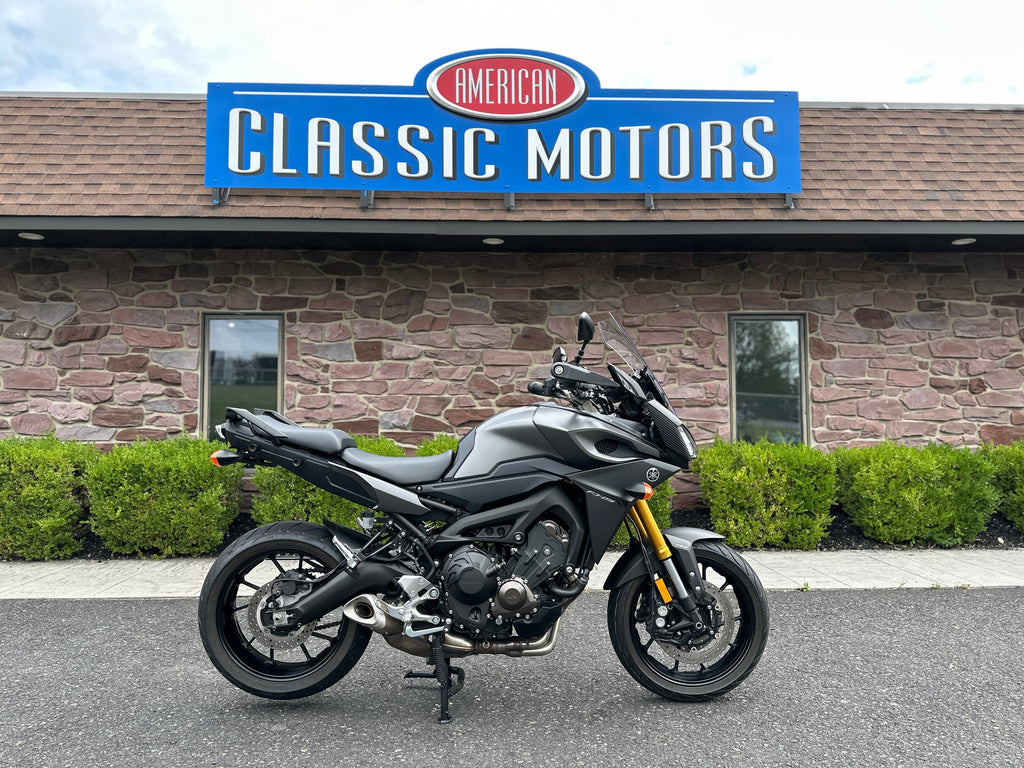 American Classic Motors Motorcycle 2015 Yamaha FJ-09 Sport Touring One-Owner, Flawless Carfax, Only 2,859 Miles! - $7,995