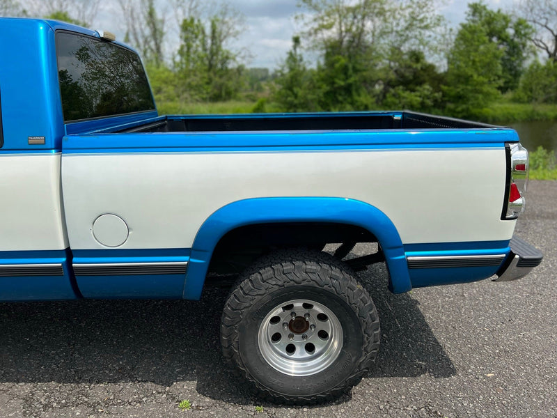 Chevrolet Truck SOLD - 1991 Chevrolet K1500 4x4 4WD Extended Cab Pickup Truck w/ 2” Lift & 32” BFG Tires!  $9,995