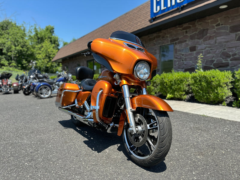 Harley-Davidson 2015 Harley-Davidson Touring FLHXS Street Glide Special One Owner w/ Many Extras! Excellent Condition! $13,995