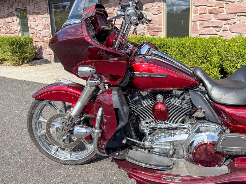 Harley Davidson 2016 Harley-Davidson Trike Road Glide 3 FLTRT CSC Body Kit, Speakers, & More! - $26,995