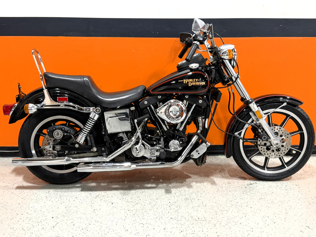 CLASSIC/ANTIQUE – American Classic Motors