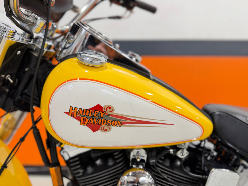 1995 Harley-Davidson Heritage Softail FLSTC Rare Nugget Yellow