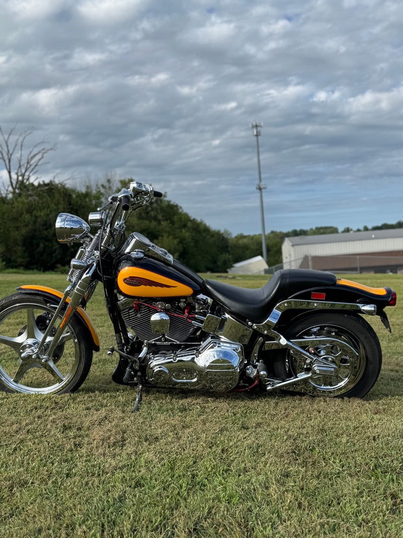 Harley-Davidson Motorcycle 2000 Harley-Davidson Softail Springer FXSTS Beautiful w/ Rare Two-Tone Paint & Thousands in Extras! $11,995