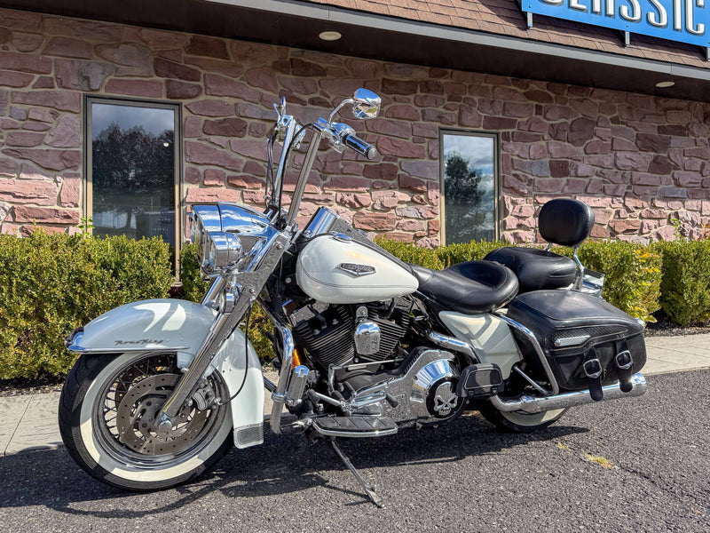 Harley-Davidson Motorcycle 2002 Harley-Davidson Road King Classic FLHRCI w/ LED's and Tons of Extras! - $6,995