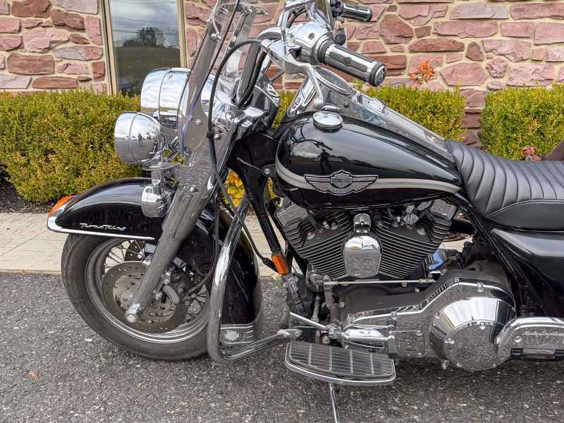 Harley-Davidson Motorcycle 2003 Harley-Davidson Road King FLHR 100th Anniversary Carbureted w/ Extras! Only 15k Miles! $9,995