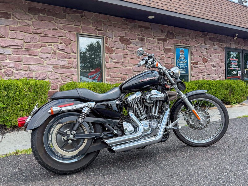 Harley-Davidson Motorcycle 2004 Harley-Davidson 1200 Sportster Custom XL1200C Only 2,300 Miles and Extras! $4,995