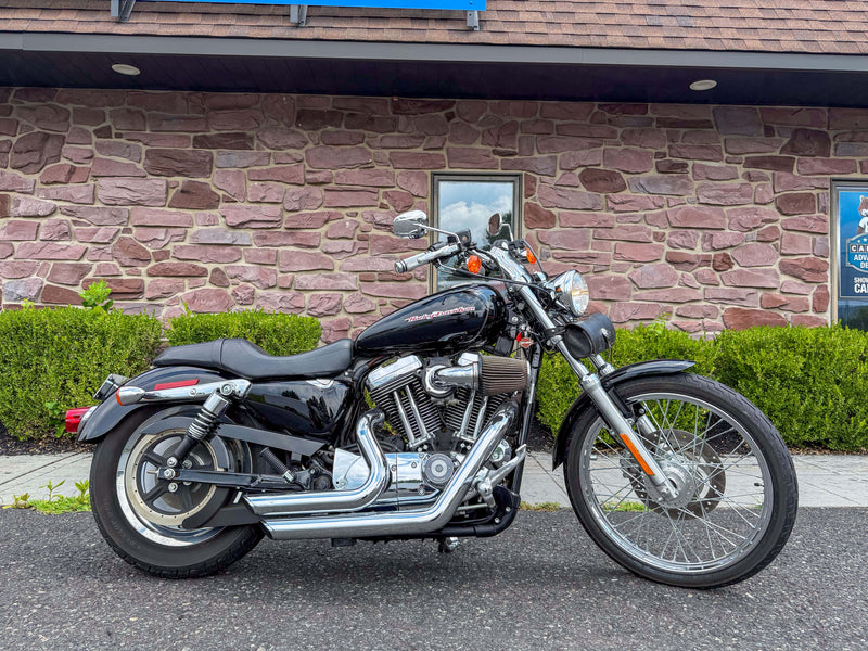 Harley-Davidson Motorcycle 2004 Harley-Davidson 1200 Sportster Custom XL1200C Only 2,300 Miles and Extras! $4,995