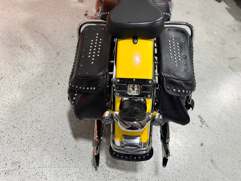 Harley-Davidson Motorcycle 2004 Harley-Davidson Heritage Softail Classic Cholo Style FLSTCI Rare Two-Tone Paint Combo! $8,995