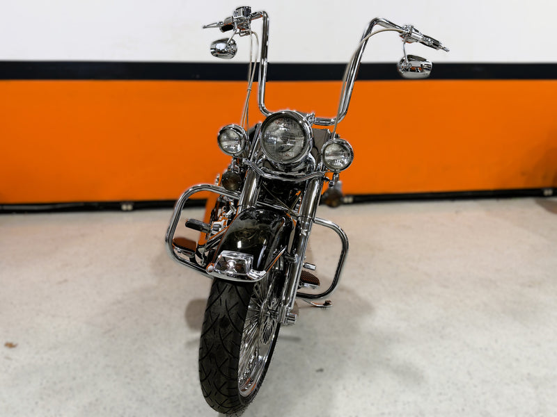 2004 Harley-Davidson Heritage Softail Classic FLSTCI Cholo Vicla