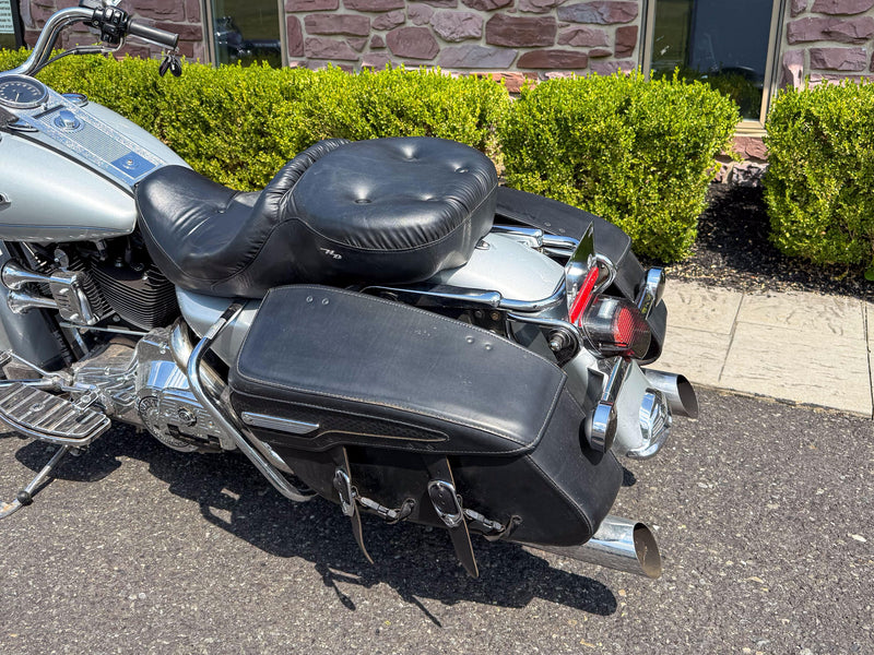 Harley-Davidson Motorcycle 2004 Harley-Davidson Road King Classic FLHRCI Many Extras! Low Miles! True Duals! $6,995