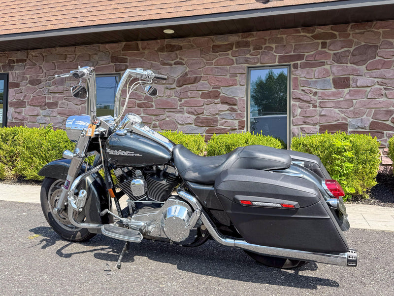 Harley-Davidson Motorcycle 2006 Harley-Davidson Road King Custom FLHRSI Extras! Low Miles! Chrome Bars and Controls! $7,995