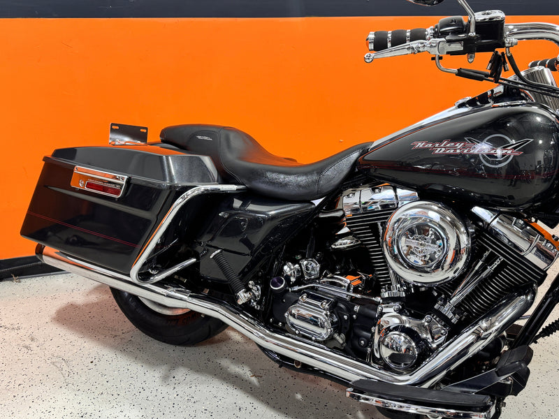 Harley-Davidson Motorcycle 2006 Harley-Davidson Road King FLHRI Many Extras! Low Miles! True Duals! $7,995