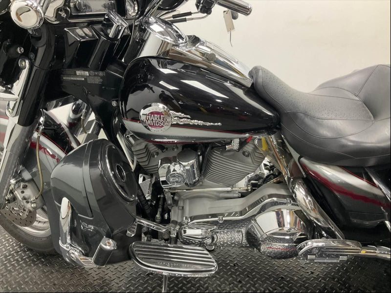 Harley-Davidson Motorcycle 2006 Harley-Davidson Screamin' Eagle Electra Glide Ultra Classic® FLHTCUSE CVO in Excellent Condition w/ Extras! $10,995 (Sneak Peek Deal)