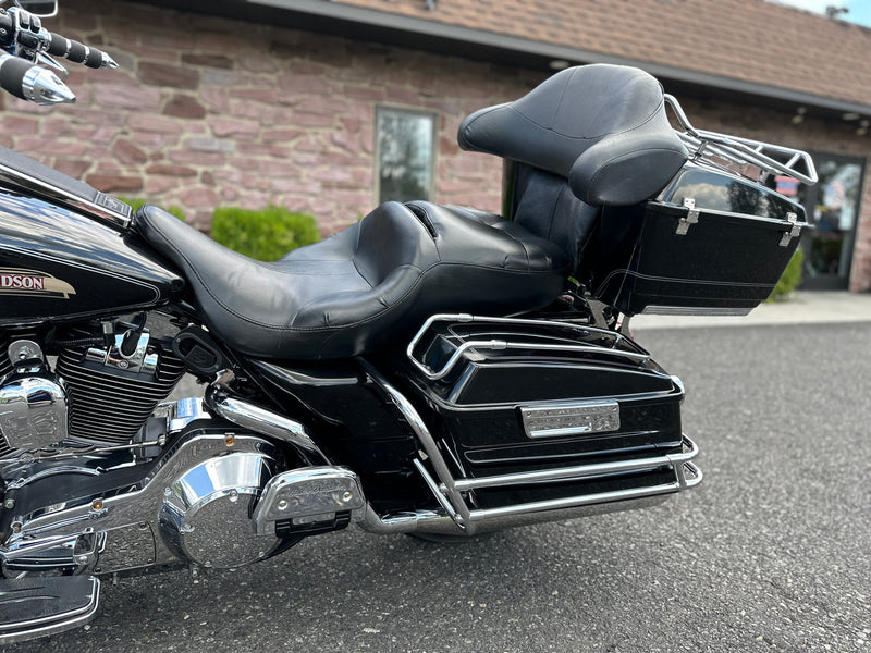 Harley-Davidson Motorcycle 2006 Harley Davidson Touring Electra Glide Classic FLHTCI 6-Speed Chromed Out True Duals & Many Extras! $7,995