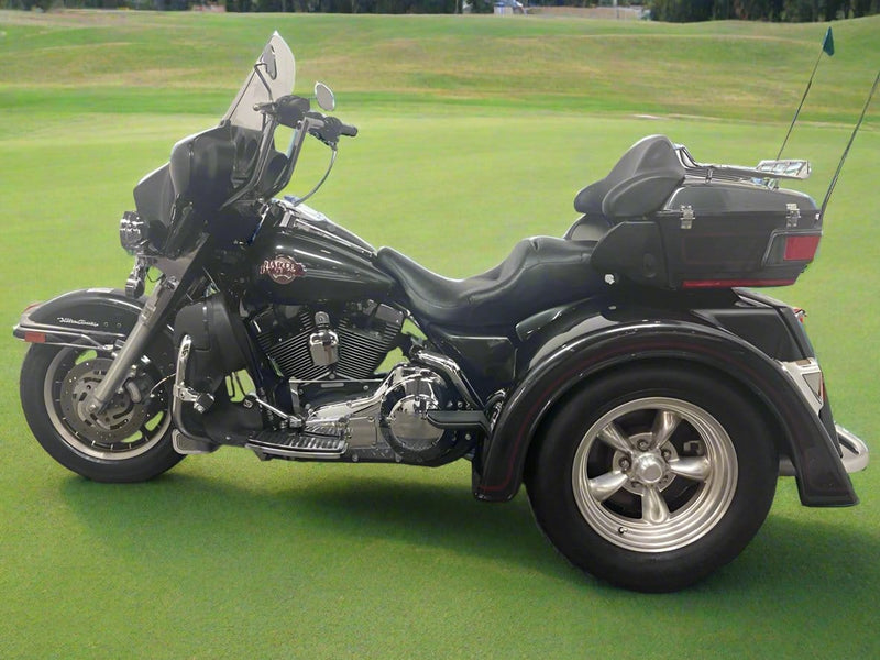 Harley-Davidson Motorcycle 2006 Harley-Davidson Ultra Classic FLHTCUTG Triglide Motor Trike Gladiator Kit One Owner w/ Independent Rear Suspension! $12,995 (Sneak Peek Deal)