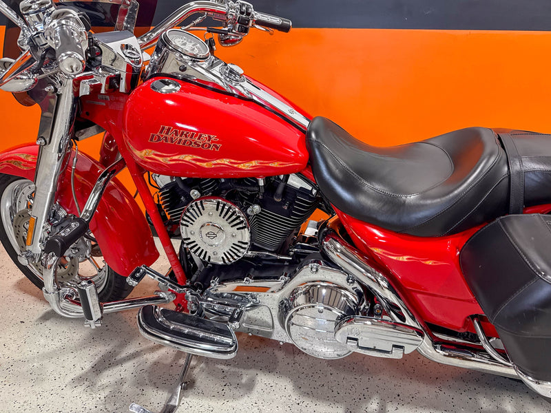 Harley-Davidson Motorcycle 2007 Harley-Davidson CVO Screamin' Eagle Road King FLHRSE3 w/ Exhaust! $12,995