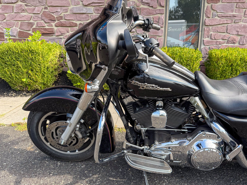 Harley-Davidson Motorcycle 2007 Harley Davidson Street Glide FLHX 96" 6 Speed True Duals & Low Miles! $9,995