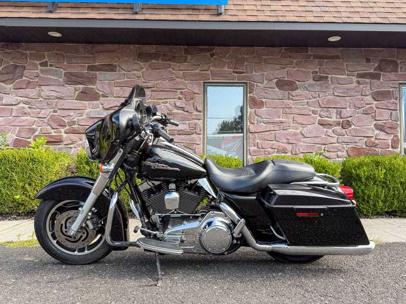 Harley-Davidson Motorcycle 2007 Harley Davidson Street Glide FLHX 96" 6 Speed True Duals & Low Miles! $9,995