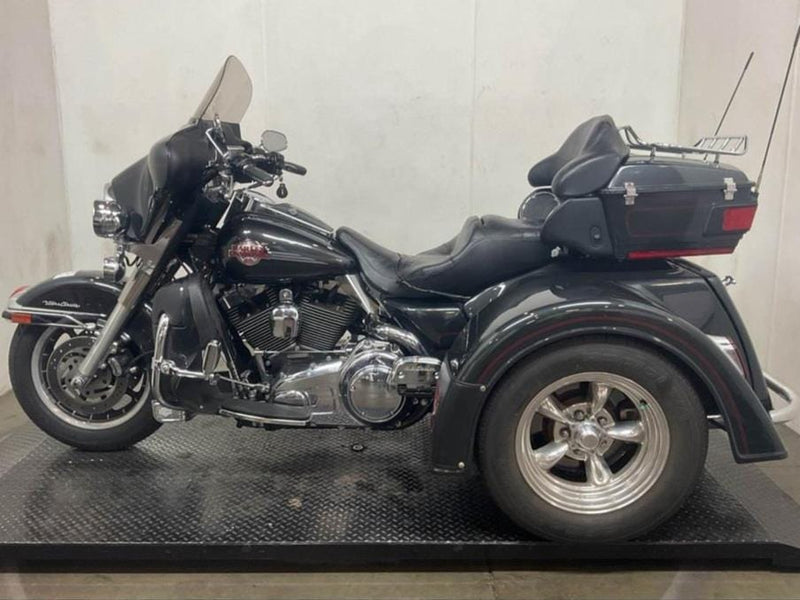 Harley-Davidson Motorcycle 2007 Harley-Davidson Ultra Classic FLHTCUTG Triglide Motor Trike Gladiator Kit One Owner w/ Independent Rear Suspension! $14,995 (Sneak Peek Deal)