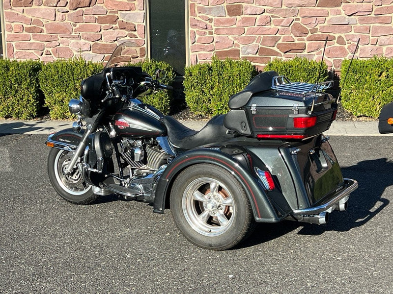 Harley-Davidson Motorcycle 2007 Harley-Davidson Ultra Classic FLHTCUTG Triglide Motor Trike Gladiator Kit One Owner w/ Independent Rear Suspension! $16,995