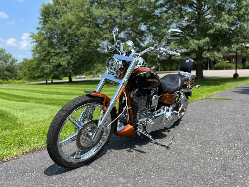 2008 Harley-Davidson Screamin' Eagle CVO Dyna Super Glide Custom