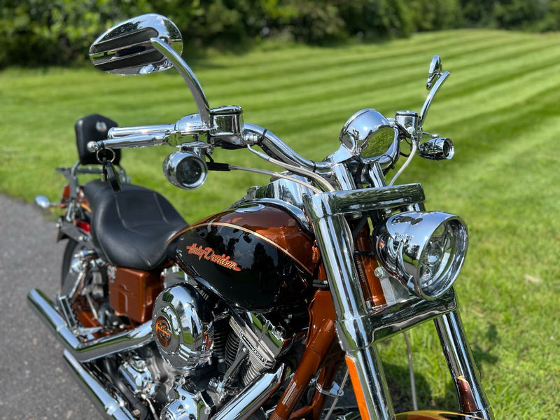 2008 Harley-Davidson Screamin' Eagle CVO Dyna Super Glide Custom