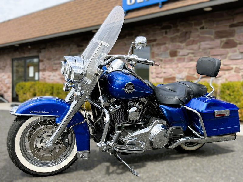 2009 Harley-Davidson Road King Classic FLHRC Only 12k Miles One