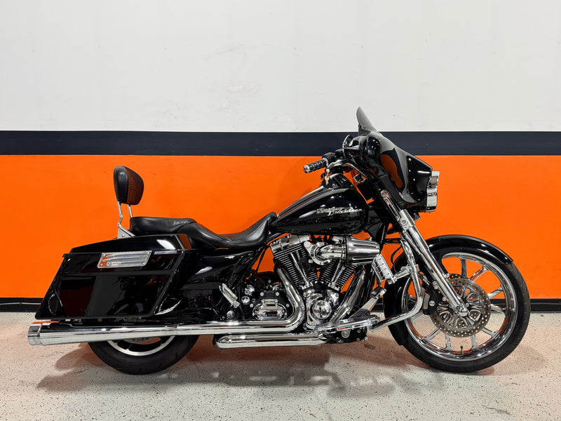 Harley-Davidson Motorcycle 2009 Harley-Davidson Street Glide FLHX One Owner True Duals Chrome Front End 21" Wheel w/ Tons of Extras! $9,995
