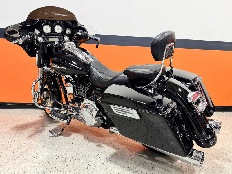 Harley-Davidson Motorcycle 2009 Harley-Davidson Street Glide FLHX One Owner True Duals Chrome Front End 21" Wheel w/ Tons of Extras! $9,995