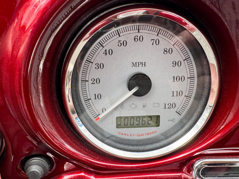 Harley-Davidson Motorcycle 2009 Harley-Davidson Street Glide FLHX Thousands in Extras! Only 9,621 Miles! One Owner! $10,995