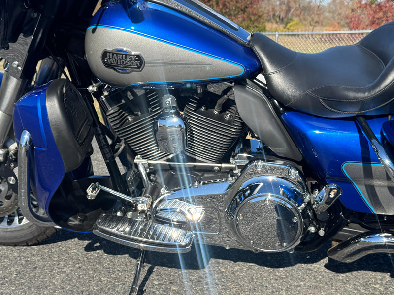 Harley-Davidson Motorcycle 2009 Harley-Davidson Touring Electra Glide Ultra Classic FLHTCU Rinehart Exhaust, Bars, & More! One Owner. $9,995