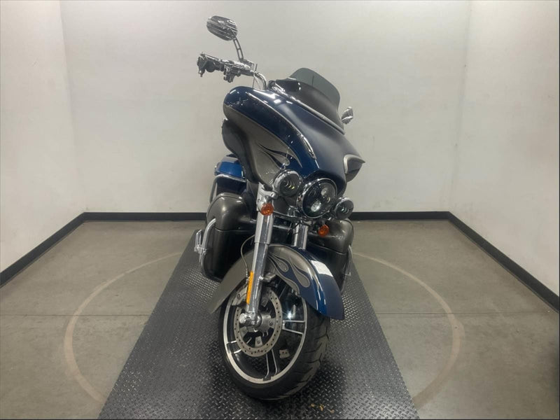 Harley-Davidson Motorcycle 2010 Harley-Davidson CVO Screamin' Eagle Ultra Classic FLHTCUSE5 w/ Rinehart Duals & Apes! Top Of The Line! $11,995