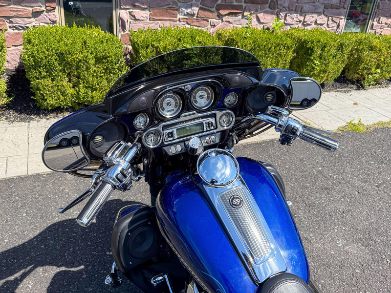 Harley-Davidson Motorcycle 2010 Harley-Davidson Screamin' Eagle CVO Street Glide FLHXSE 110" w/ Extras! $12,995