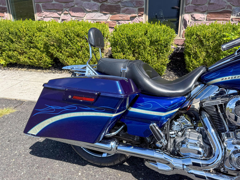 Harley-Davidson Motorcycle 2010 Harley-Davidson Screamin' Eagle CVO Street Glide FLHXSE 110" w/ Extras! $12,995