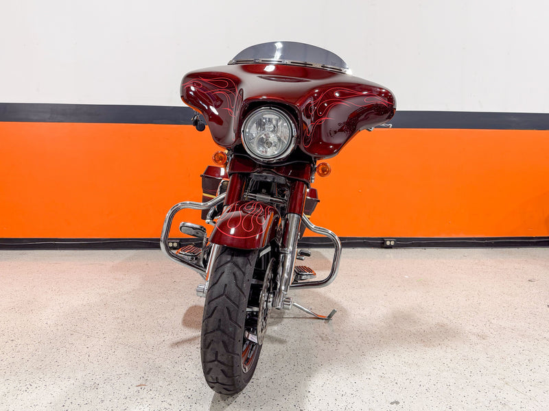 Harley-Davidson Motorcycle 2010 Harley-Davidson Screamin' Eagle CVO Street Glide FLHXSE 110" w/ Extras! $14,995