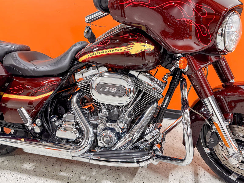 Harley-Davidson Motorcycle 2010 Harley-Davidson Screamin' Eagle CVO Street Glide FLHXSE 110" w/ Extras! $14,995