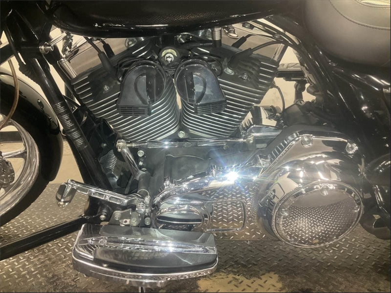 Harley-Davidson Motorcycle 2010 Harley-Davidson Street Glide FLHX One Owner True Duals Chrome Front End 21" Wheels w/ Tons of Extras! $10,995 (In Transit)