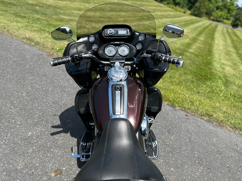 Harley-Davidson Motorcycle 2011 Harley-Davidson Road Glide Ultra FLTRU 103"/6-Speed One owner w/ Many Extras! $11,995