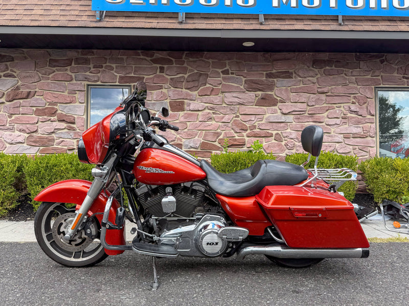 Harley Davidson Motorcycle 2011 Harley-Davidson Street Glide FLHX 103 w/ Exhaust and Extras! $10,995