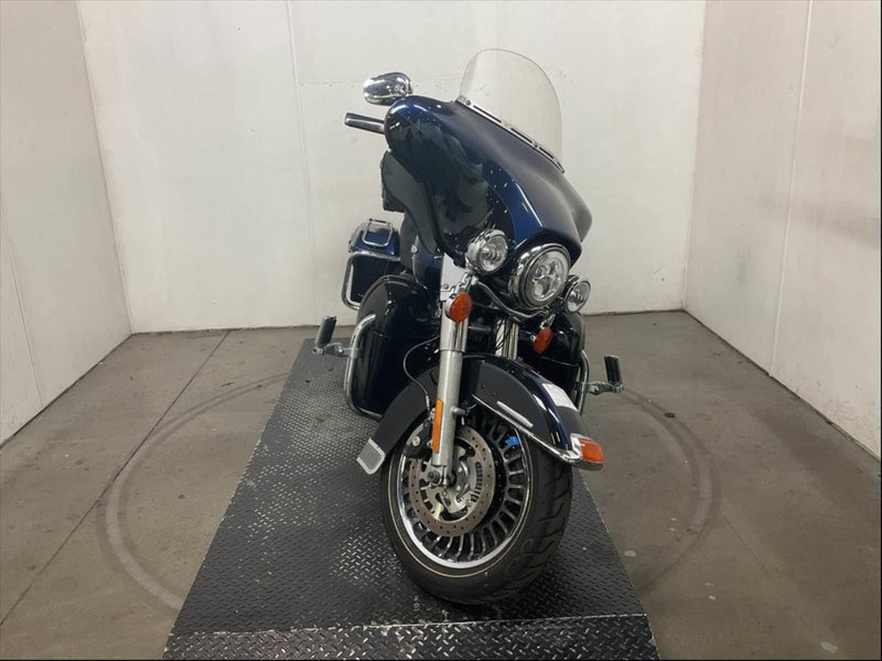 Harley-Davidson Motorcycle 2012 Harley-Davidson Electra Glide Ultra Limited FLHTK 103" 6-Speed One Owner, Clean Carfax, & Extras! $11,000 (Sneak Peak Deal)